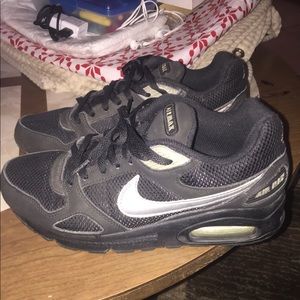 Women’s Nike air max